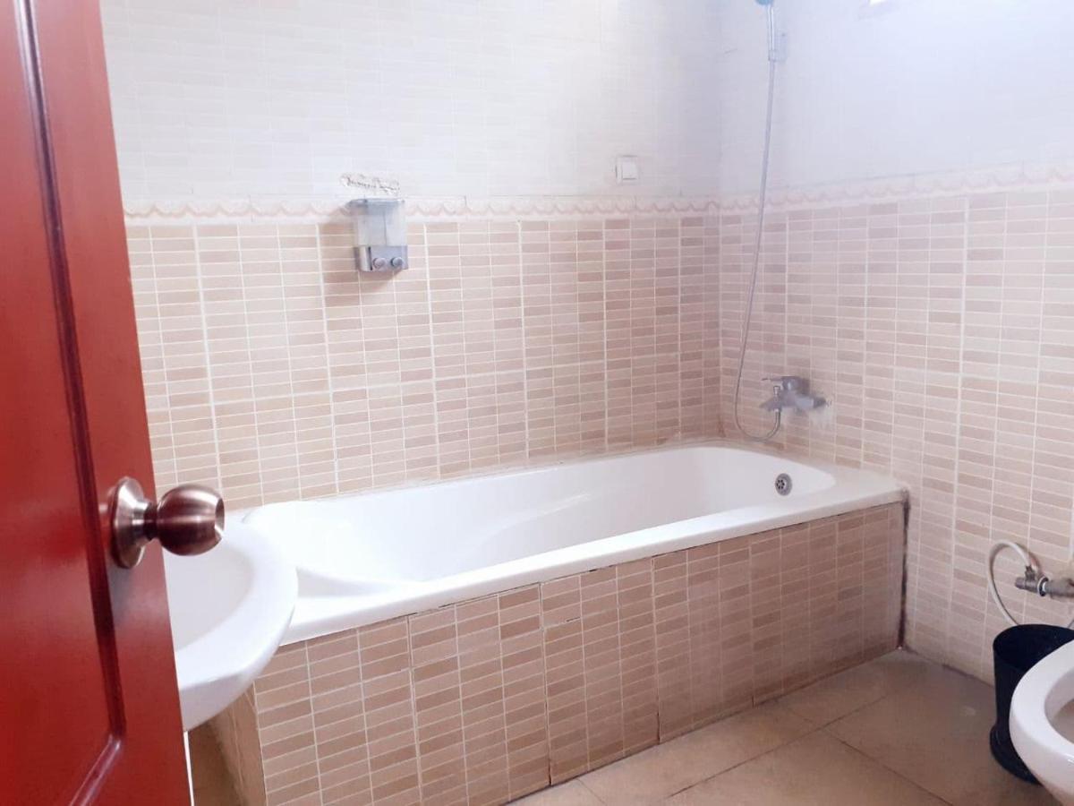 Amenities Hotel Аддис-Абеба Экстерьер фото