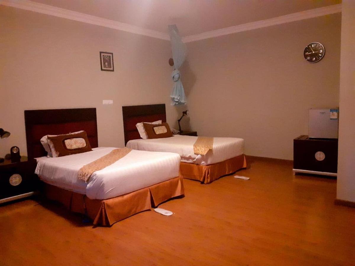 Amenities Hotel Аддис-Абеба Экстерьер фото