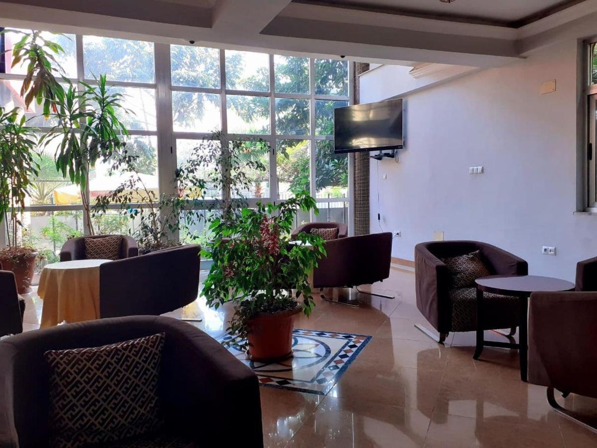 Amenities Hotel Аддис-Абеба Экстерьер фото